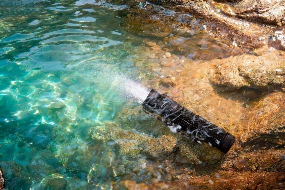 OLIGHT Taschenlampe Baton 4 Pro