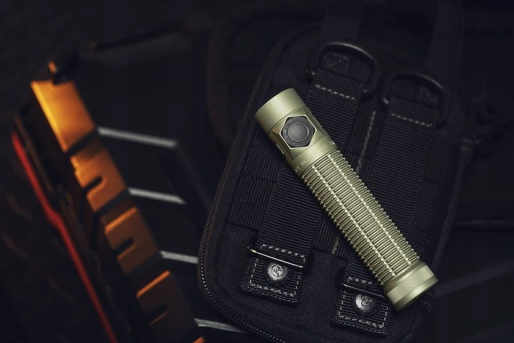 Žibintuvėlis OLIGHT Baton Ultra Žalias 1800 Lumens 170M USB-C Baton Ultra OG