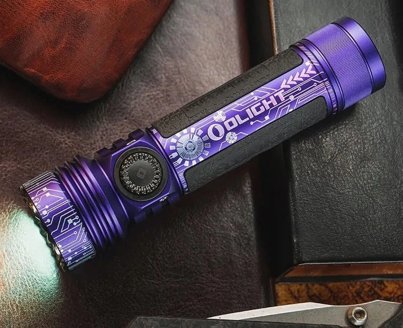 Žibintuvėlis OLIGHT Žibintuvėlis Olight Seeker 4 Pro violetinė