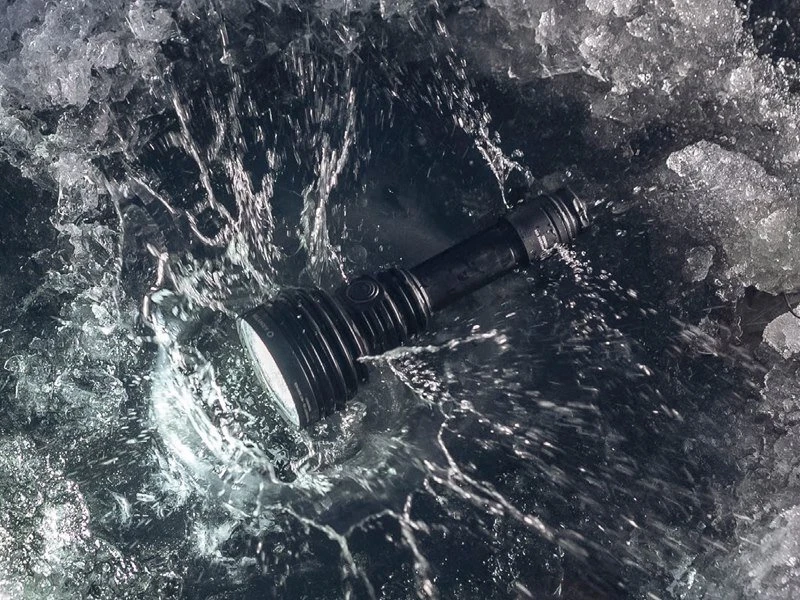 Žibintuvėlis TOGO Žibintuvėlis Armytek Barracuda Pro Max Baltas 2800 lm