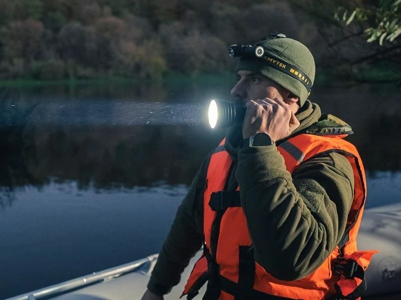 Žibintuvėlis TOGO Žibintuvėlis Armytek Barracuda Pro Max Baltas 2800 lm
