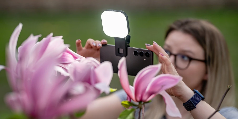 Newell Sunny LED šviestuvas išmaniajam telefonui