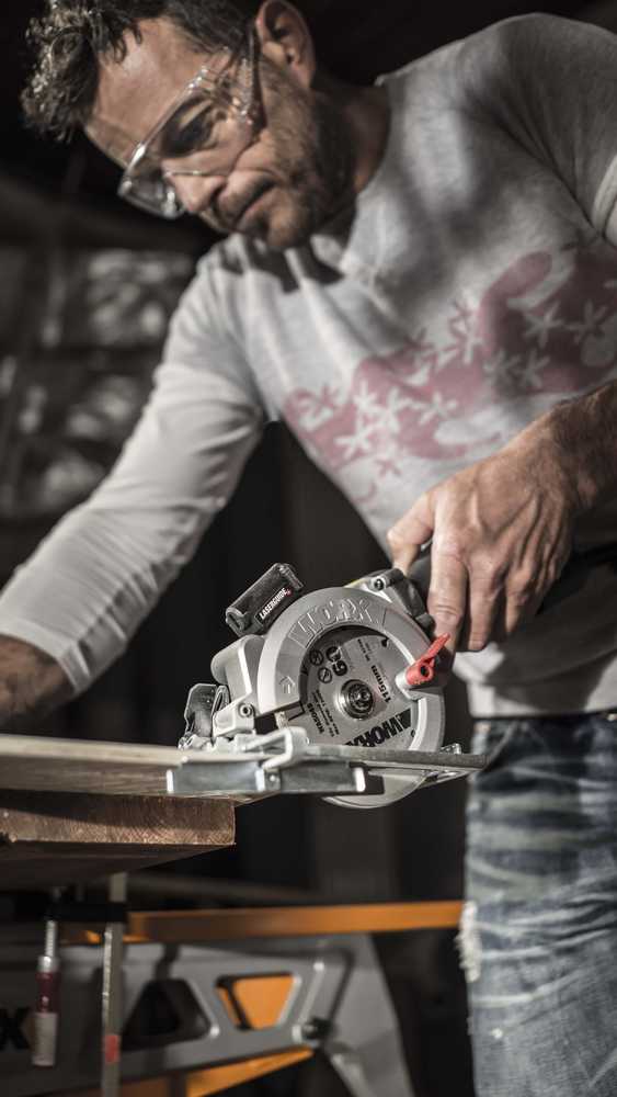 Žiedinis pjūklas Worx 800W skydelis 120mm WX437