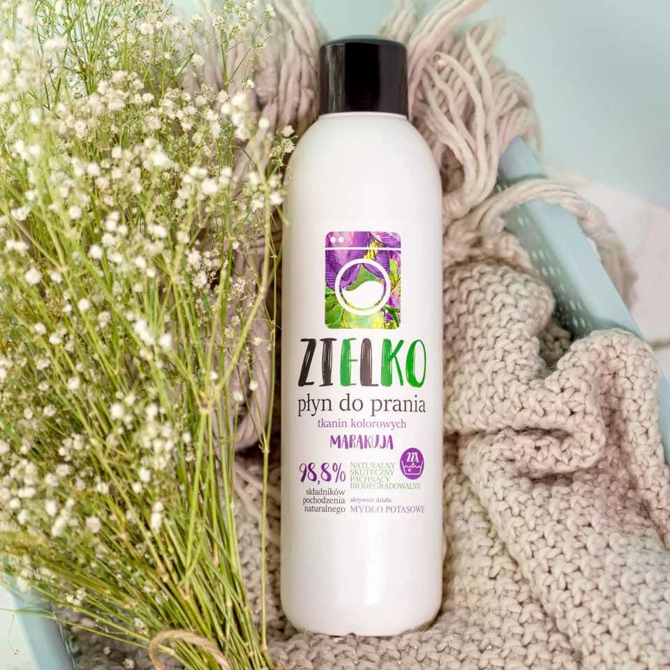 Zielko Pasiflorų skalbimo skystis spalvotiems audiniams 1 l