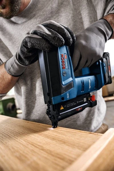 Bosch GNH 18V-35 Solo, LB