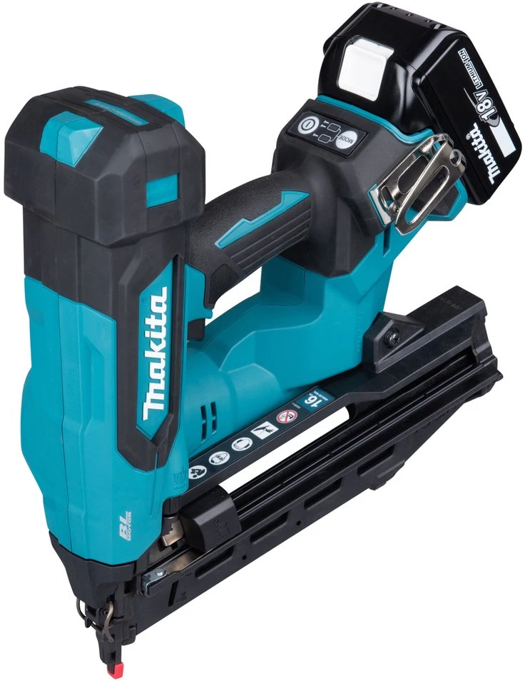 Makita DBN610 viniklių baterijos tvirtinimas