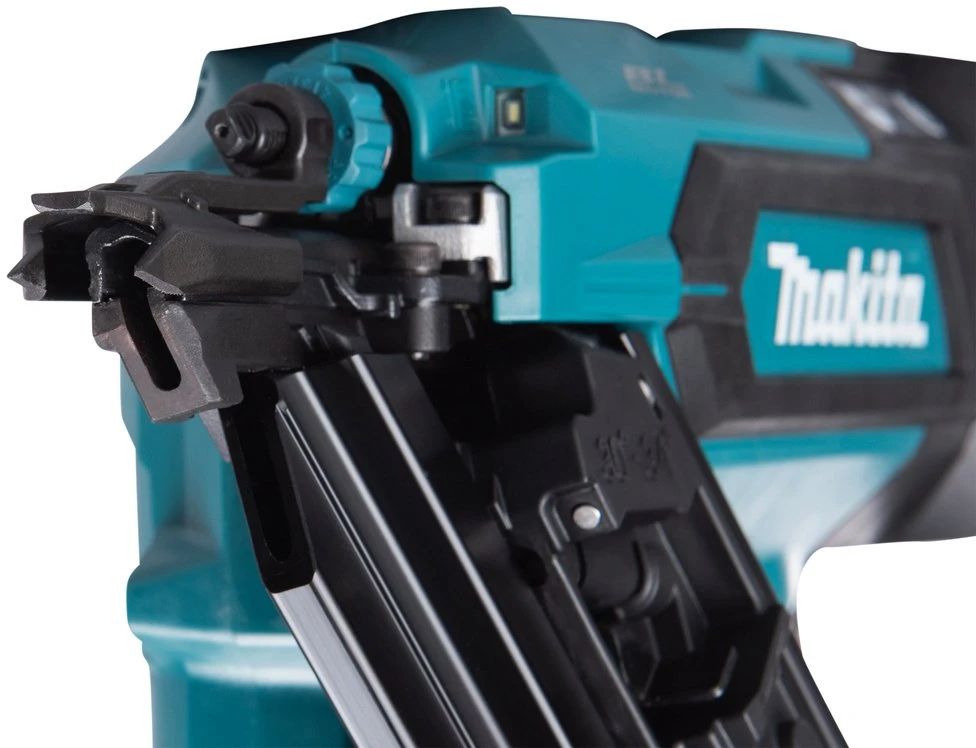 Akumuliatorinė viniakalė MAKITA 18V 34° 50-90mm