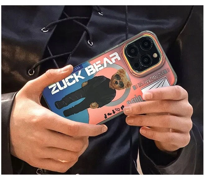Dėklas Zuck Bear ZB BERLIN BOSS IPHONE 15 PRO TWO CHARM