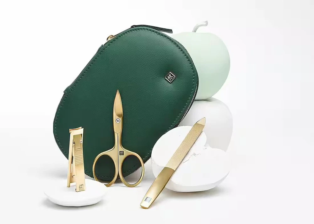 Zwilling Manikiūro ir pedikiūro rinkinys, 6 dalių, su nagų žirklėmis