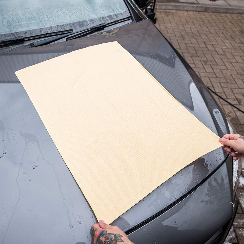 Meguiars X2000EU vandens magnetinis džiovinimo rankšluostis super vandenį sugeriantis be dėmių (1vnt) 55x76cm (JAV))
