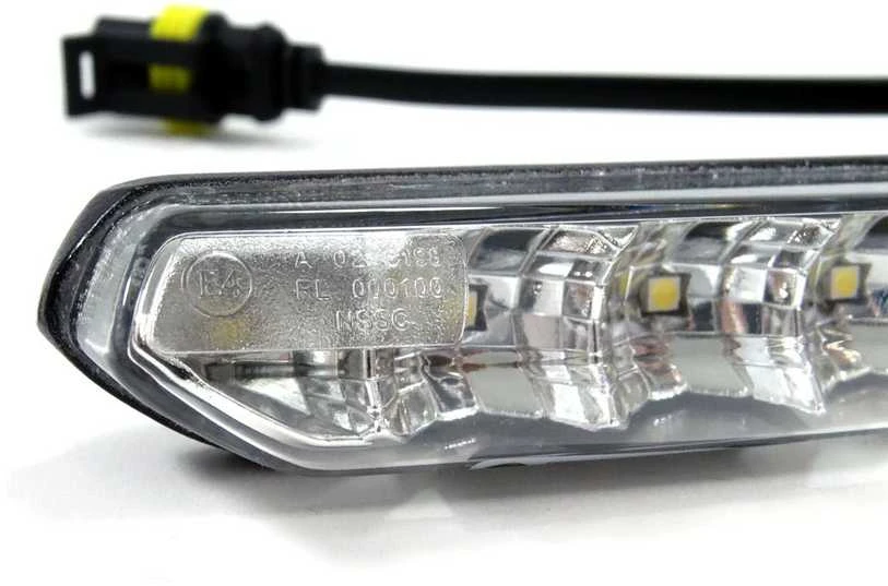 LED dienos šviesos žibintai AMIO 810 A ver. 2 12-24V
