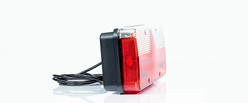 LED Galinis žibintas su kabeliu KAIRĖ | FT-500