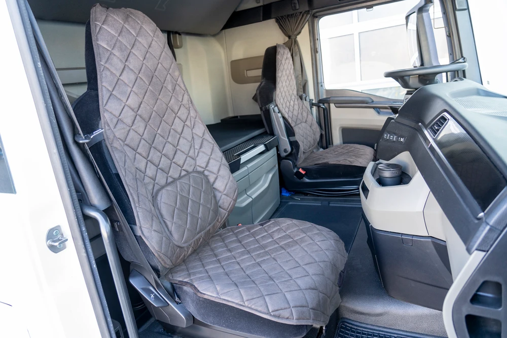 Sėdynių užtiesalai StyleTruck VELVET pilki 2vnt.