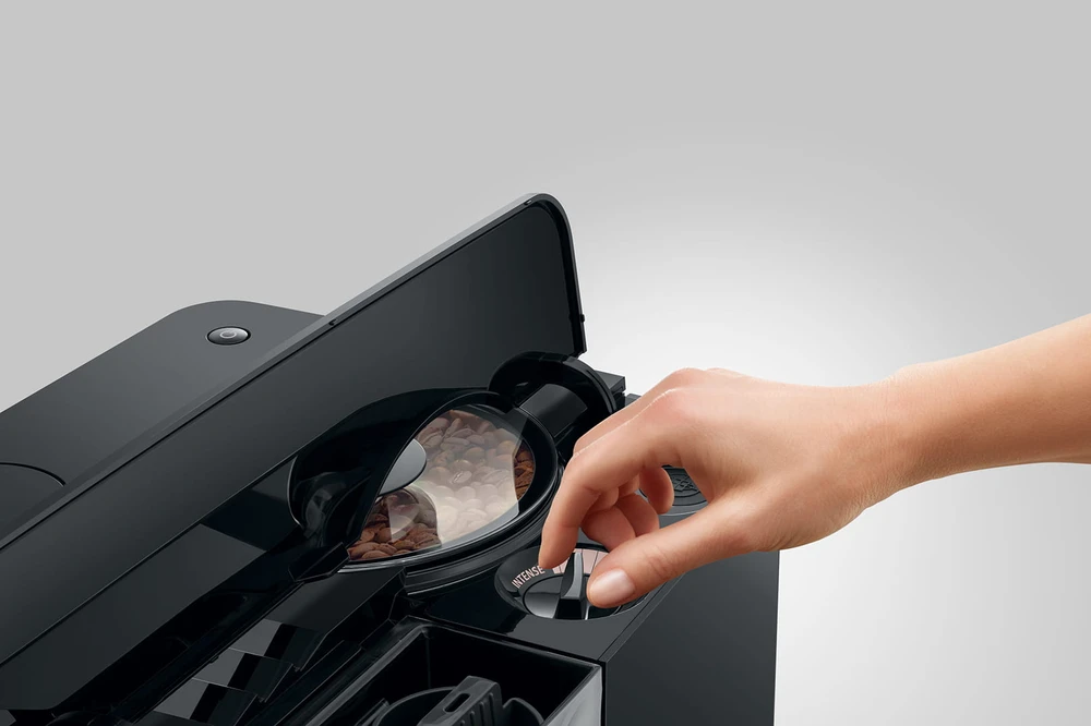 Kavos aparatas JURA C8 Piano Juodas