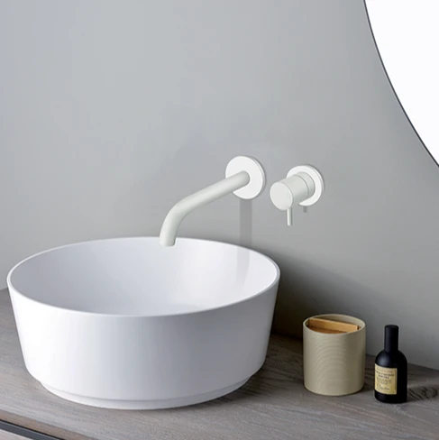 external part of 2 hole wall basin mixer Tricolore Verde, matt baltas