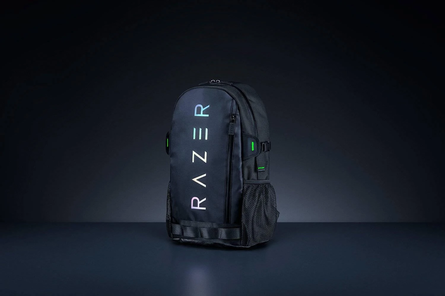 Kuprinė Razer Rogue 17'' Backpack V3 - Chromatic (RC81-03650116-0000)