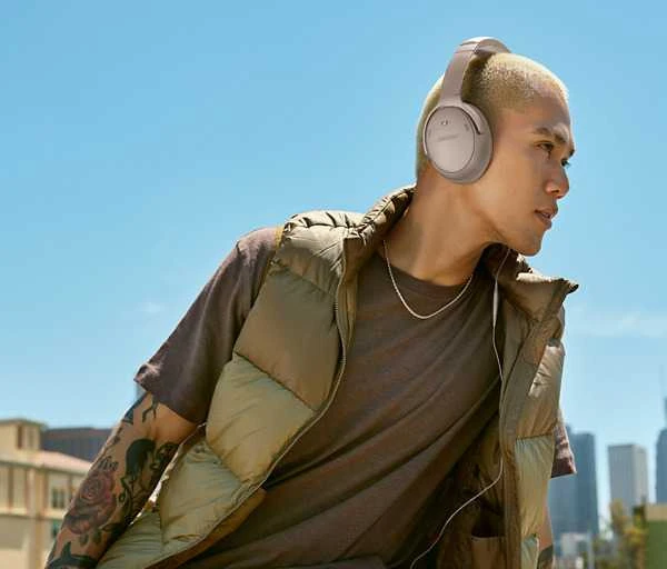 Bose QuietComfort ausinės ant ausų