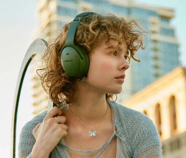 Belaidės ausinės Bose QuietComfort SC, Juodos spalvos