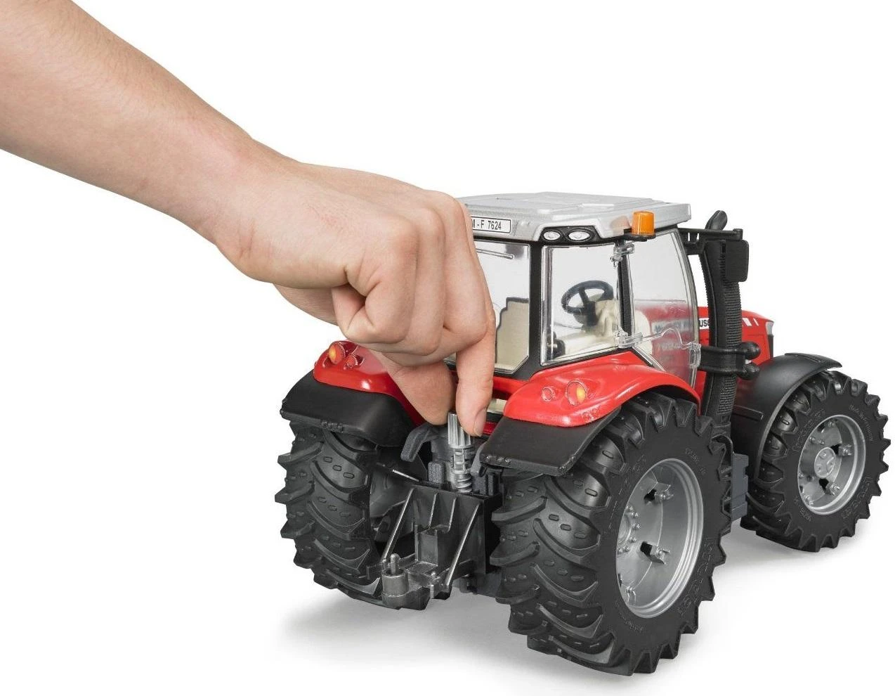 BRUDER traktorius Massey ferguson 7600, 03046