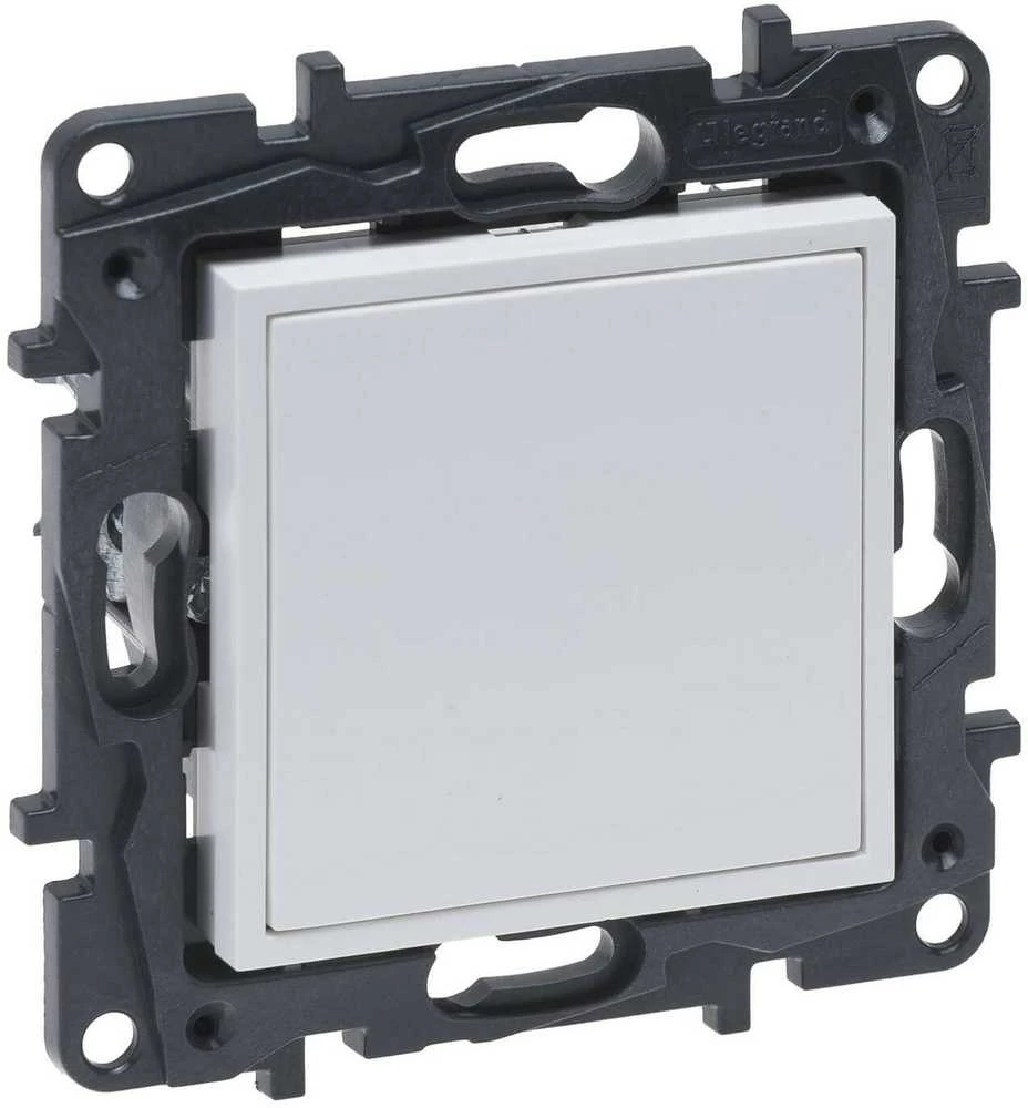 Balta aklė Niloe Step Legrand 863100