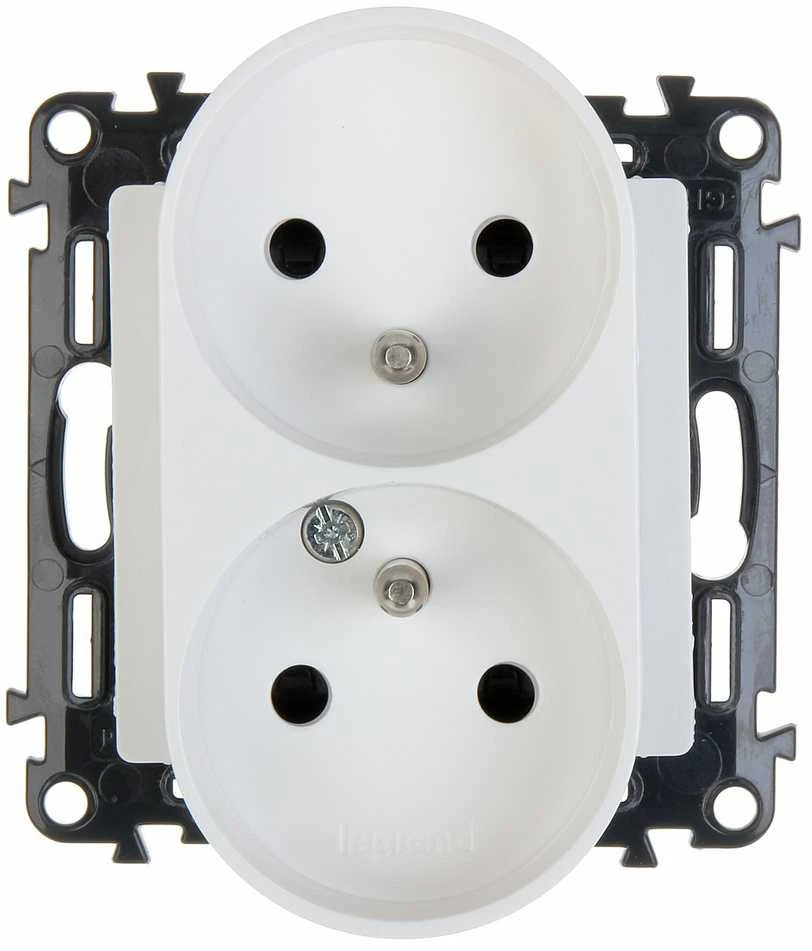 DVIGUBAS LIZDAS LE-753190 Valena Life 230 V 16 A LEGRAND