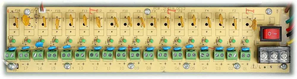 TST IMPULSINIS MAITINTUVAS 12V/21A/PA18