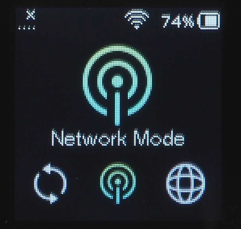 Modemas TP-LINK mobilusis 4G LTE WLAN Maršrutizatorius su integr.4G modemu, SIM kortelės lizdas, 1,4 colio TFT Ekranas, 2550 mAH Akku, Micro SD kortelės lizdas