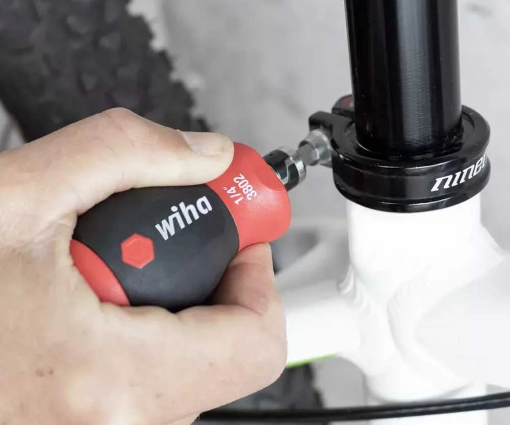 MULTIBIT ATSUKTUVAS WH-STUBBY/33741 WIHA