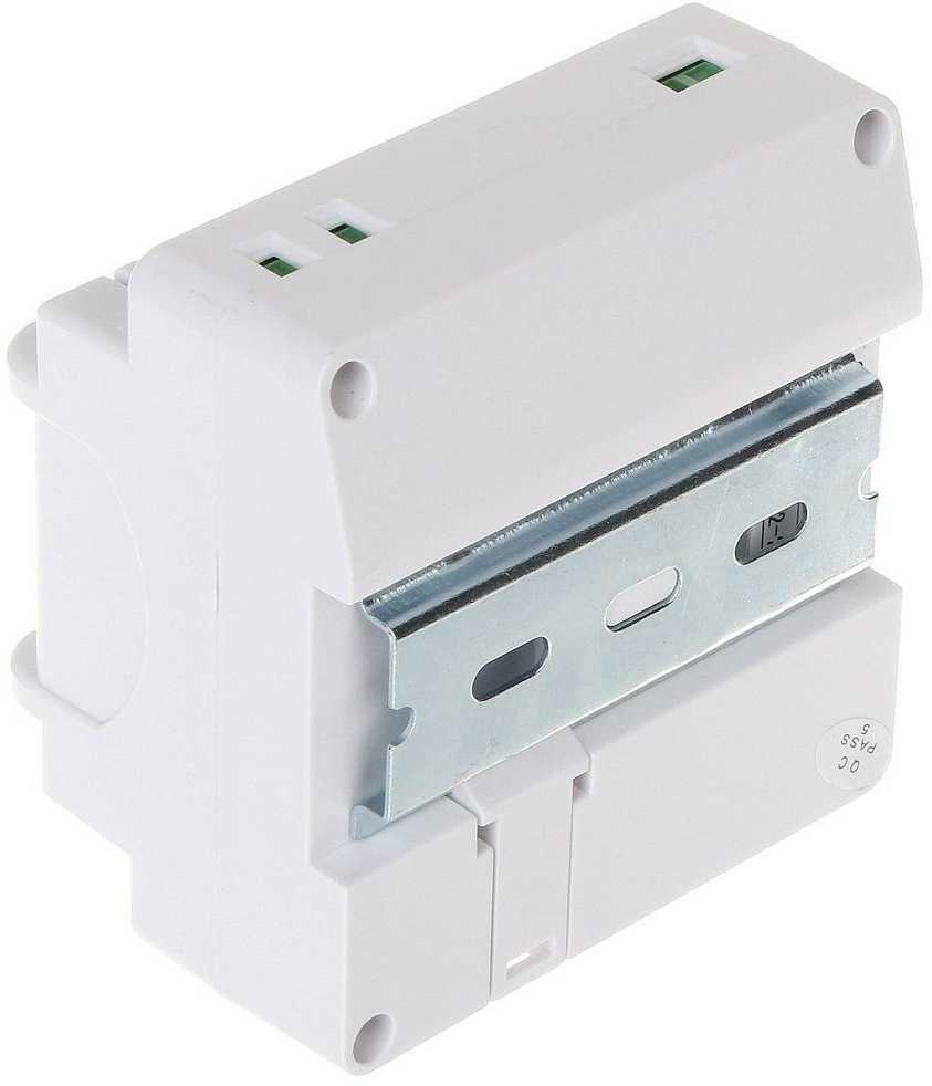 PATALPŲ VIDAUS SKYDELIS M670W VIDOS