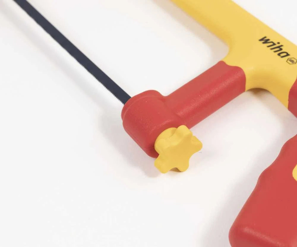 Metalinis pjūklas elektrikui WIHA , izoliuotas su trimis ašmenimis (150 mm)