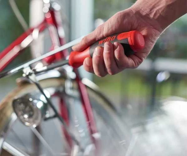 RANKENA SU KEIČIAMAIS ANTGALIAIS WH-LIFTUP/38605 WIHA