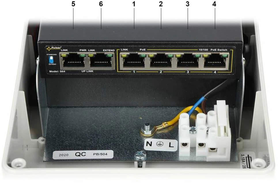 SWITCH POE S-64H 4 PRIEVADŲ PULSAR