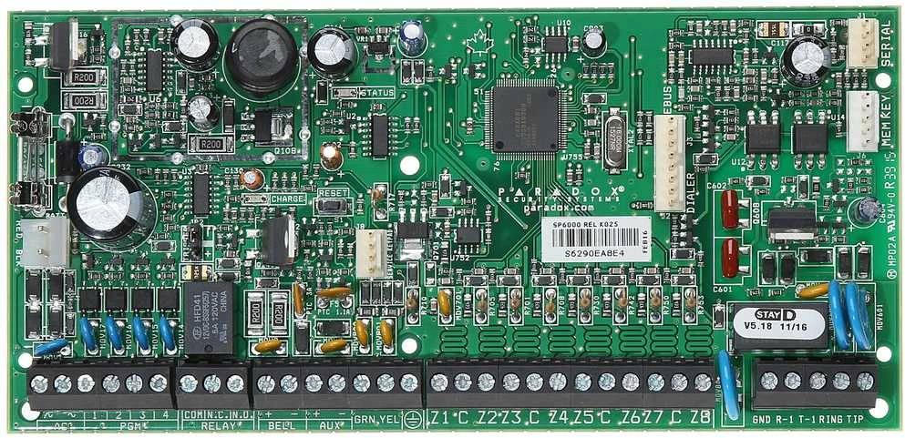 SIGNALIZACIJOS CENTRALĖS PLOKŠTĖ SP6000+ R4 PARADOX
