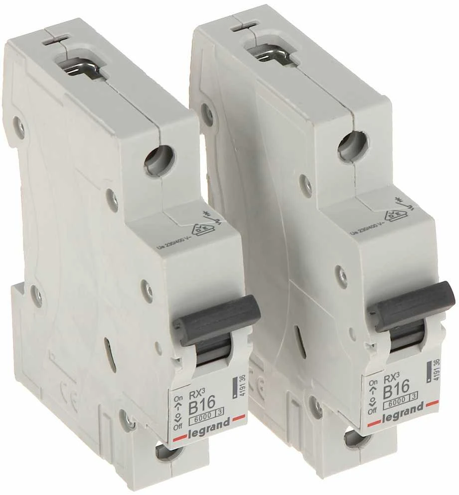 SKIRSTIKLIS PO TINKU 24-MODULINIS LE-135362 Practibox S LEGRAND