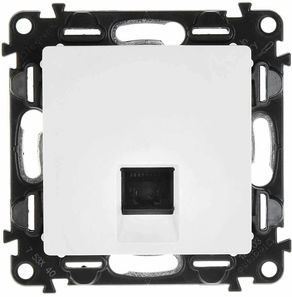 UŽBAIGIMO LIZDAS LE-753140 Valena Life RJ-45 LEGRAND