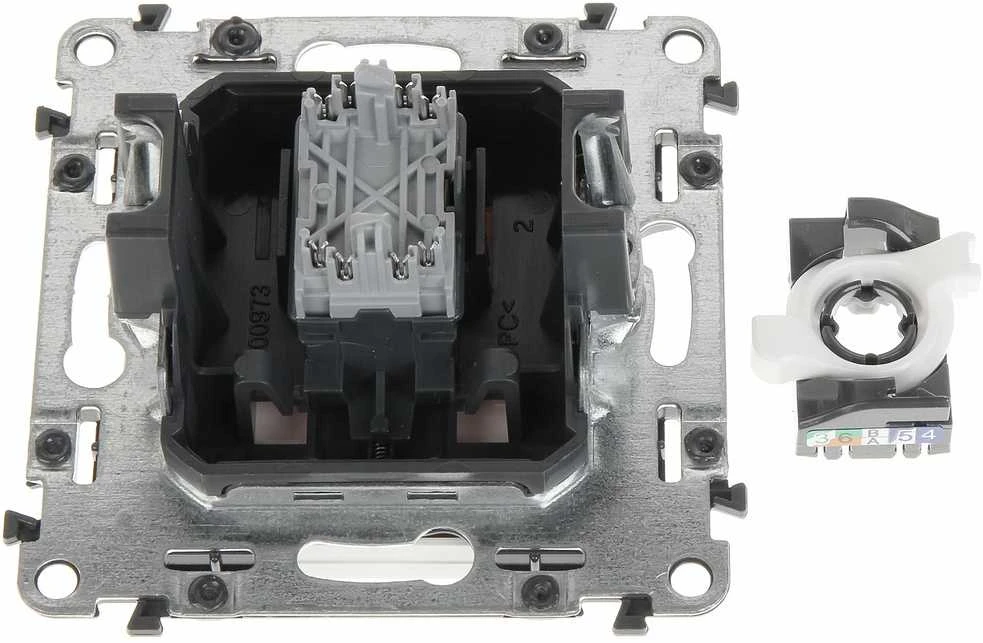 UŽBAIGIMO LIZDAS LE-753140 Valena Life RJ-45 LEGRAND