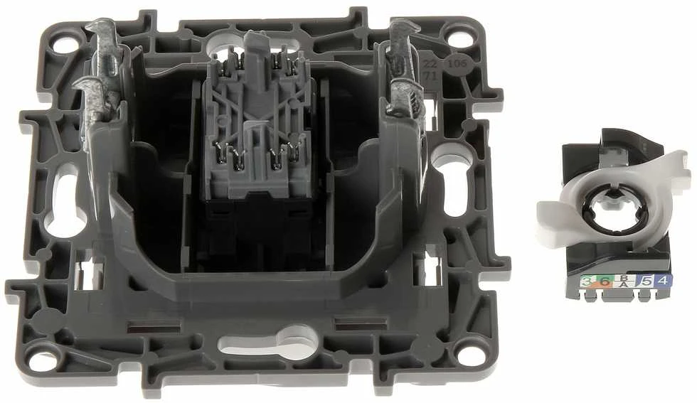 UŽBAIGIMO LIZDUKAS RJ-45 LE-764571 Niloe LEGRAND