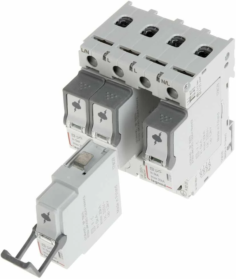 VIRŠĮTAMPIŲ RIBOTUVAS LE-412223 TRIFAZIS 2 TIPAS LEGRAND