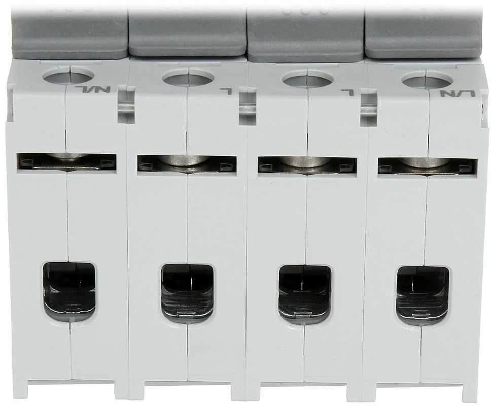 VIRŠĮTAMPIŲ RIBOTUVAS LE-412223 TRIFAZIS 2 TIPAS LEGRAND