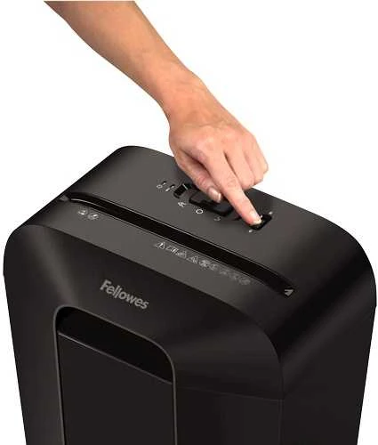 Fellowes Powershred | LX50 | Juodas | 17 L | Kreditinių kortelių smulkinimas | Popieriaus apdorojimo standartas / išvestis 9 lapai per eigą | Skersinis smulkintuvas | Garantija 24 mėn.