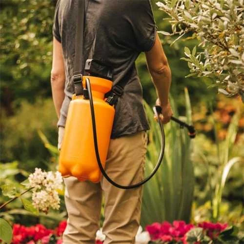 Fiskars Slėginis purkštuvas 5L