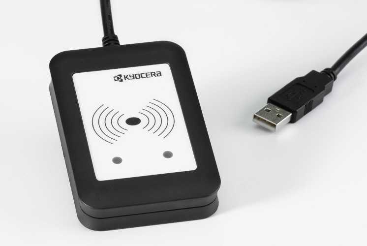 „Kyocera“ įspraudžiamas laikiklis USB kortelių skaitytuvams