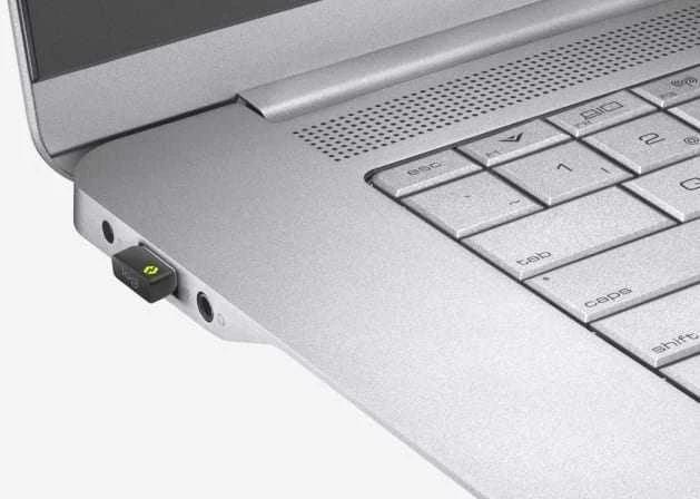 Logitech Logi Bolt USB imtuvas nešiojamajame kompiuteryje