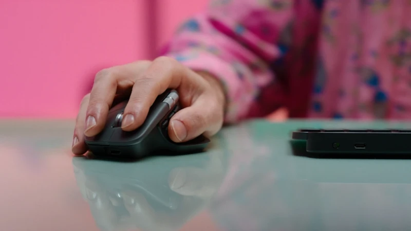 Logitech MX Master 4 belaidė pelė | spalva: pilka (Graphite) - 910-007562