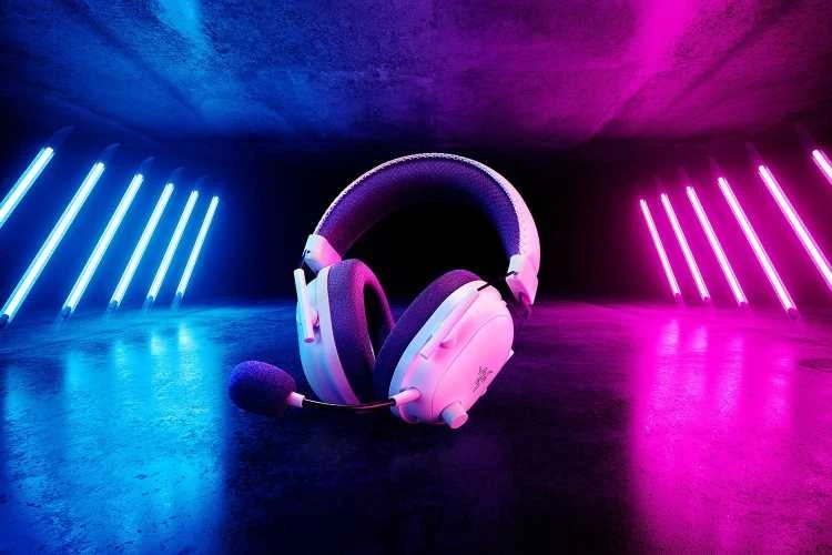 Esports THX Spatial Audio Belaidės Žaidimų Ausinės Razer BlackShark V2 Pro, Baltos