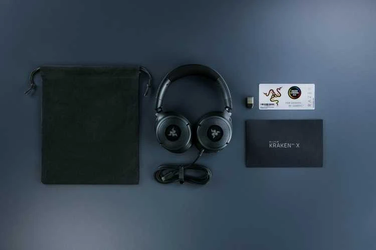 Razer Ausinės Žaidimams | Kraken V4 X | su laidu | Over-Ear | Mikrofonas | Juodas