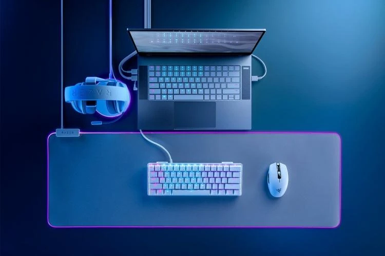 Ultra-Lengva Belaidė Žaidimų Pelė Razer Orochi V2, Balta