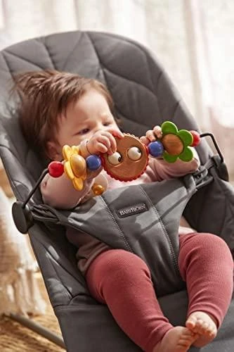BABYBJORN žaislas medinis gultukui Googly eyes 080500