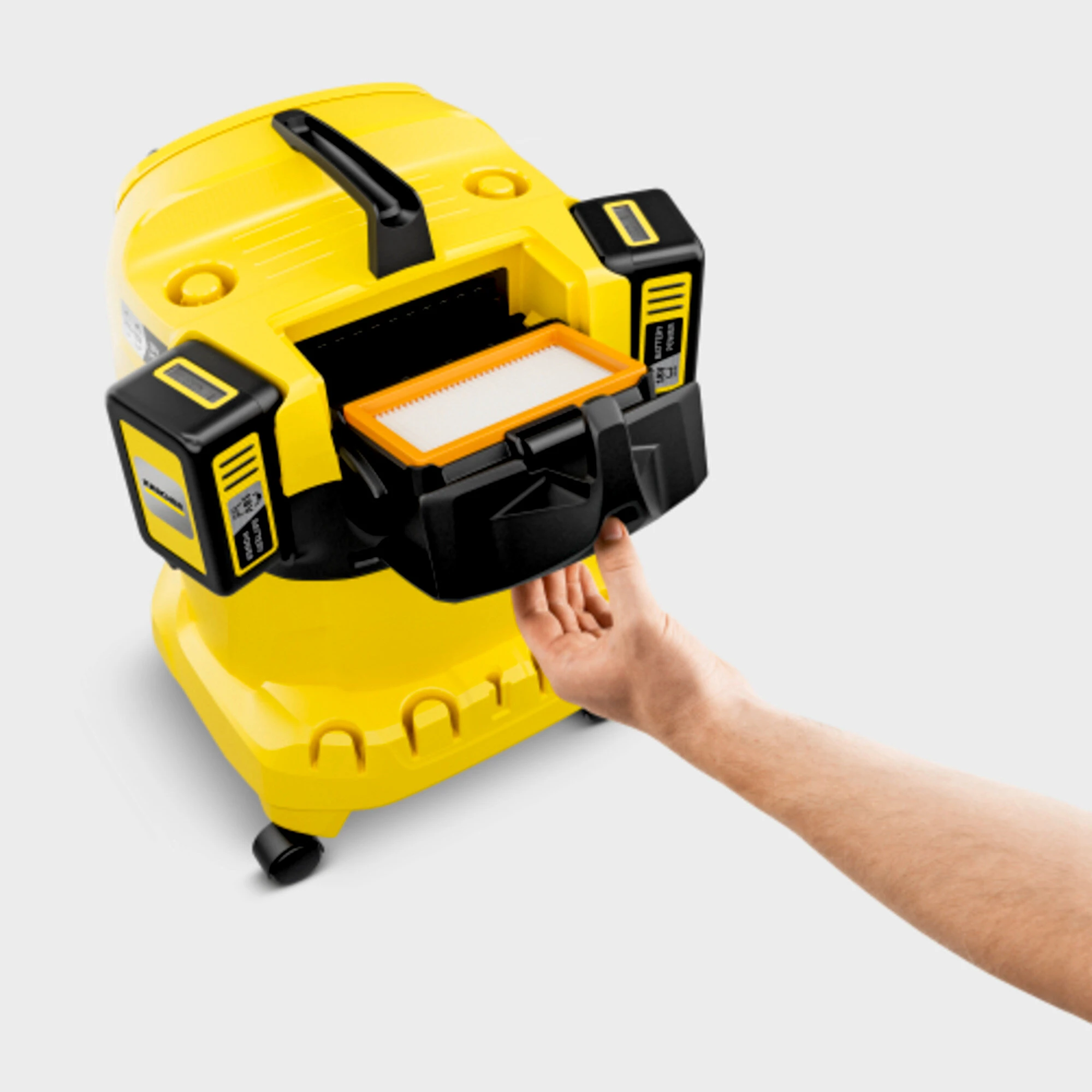 Kärcher Akumuliatorinis drėgno sauso valymo siurblys WD 4-18 Dual Battery Set | 1.628-601.0 aprašymas - Prekės nuotrauka