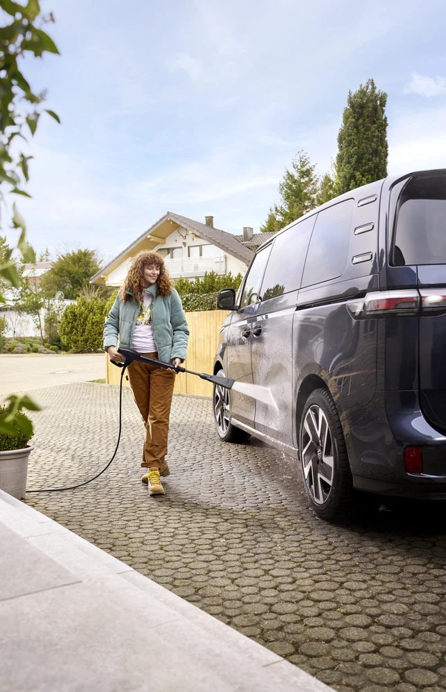 Karcher eco!Booster 120 automobilio plovimo metu